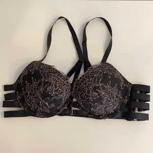 Victoria’s Secret Strappy Bra -Black 36B